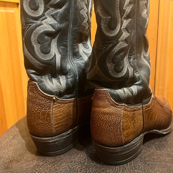 Tony Lama Ostrich Leg have never seen a pair done this way… - Picture 8 of 10